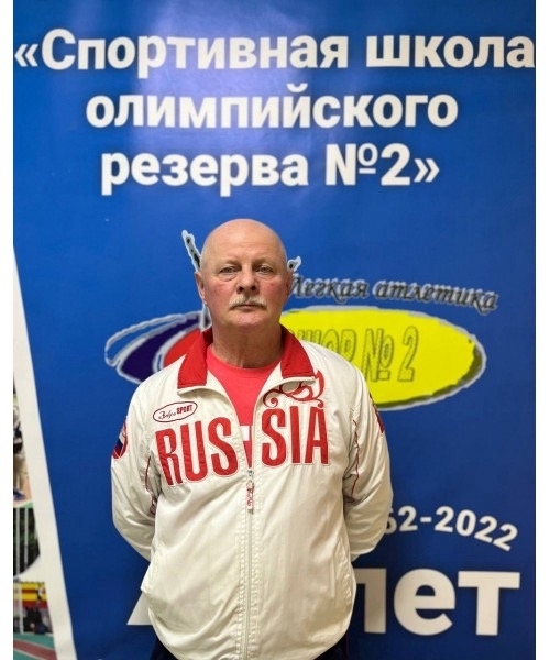 Сегодня мы хотим немного рассказать вам о таком замечательном тренере, как Комаров Сергей Владимирович.